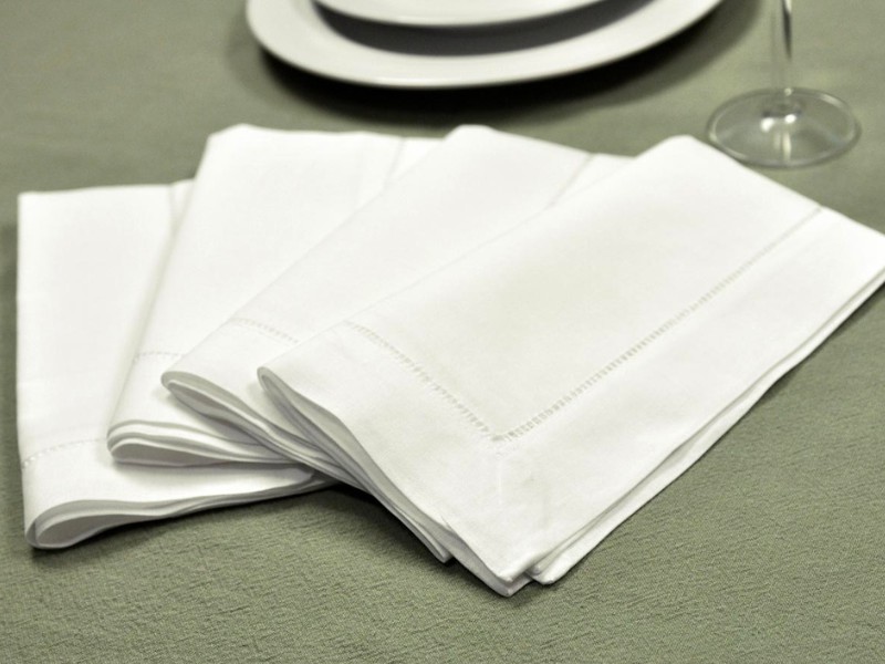 Khăn giấy mịn sử dụng cho các quán ăn